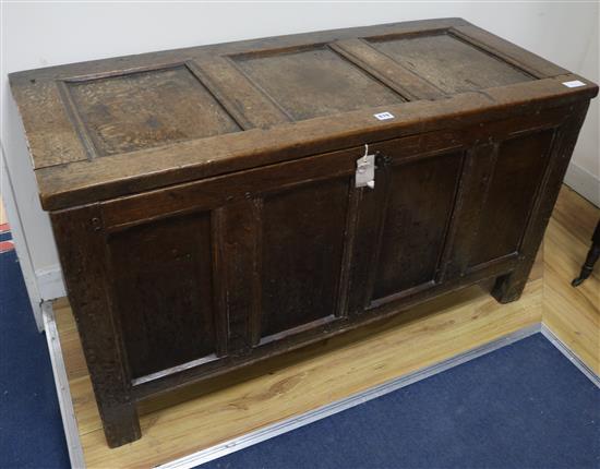 An early 18th century triple panelled oak coffer, W.118cm